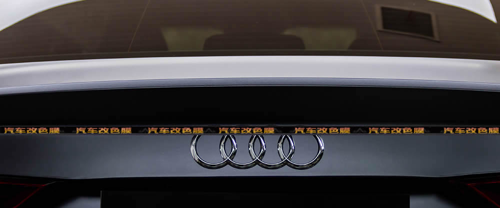 AE改色膜：奥迪A4L & 电光深邃灰